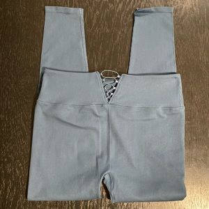 ⭐️Ribbed teal leggings Size Medium